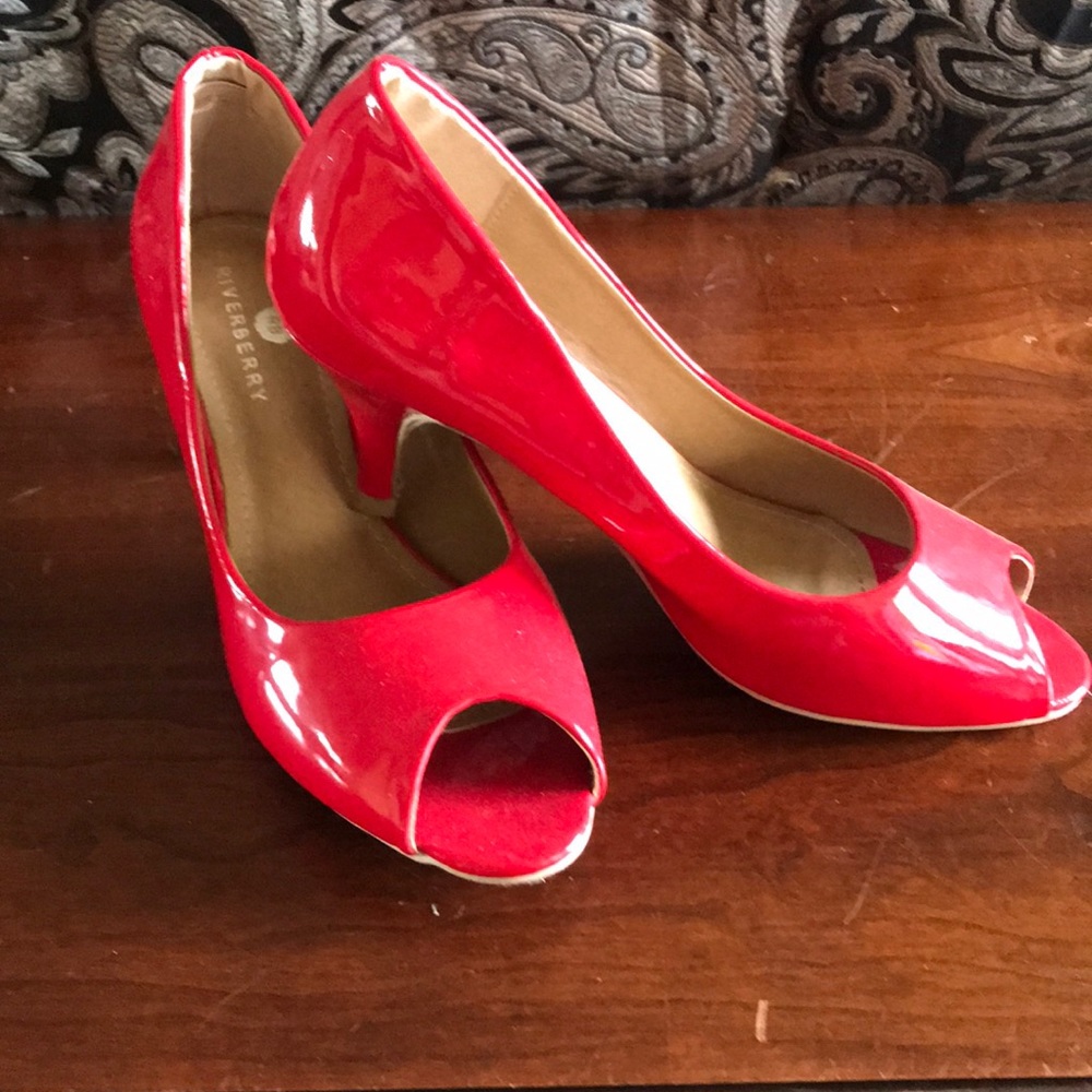 Peep Toe Red Pumps